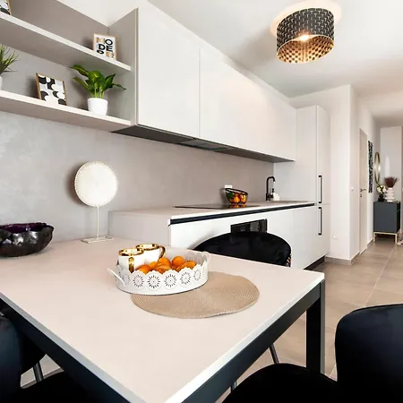 Salteria Iv Apartment