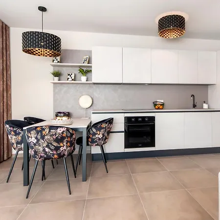 Salteria Iv Apartment