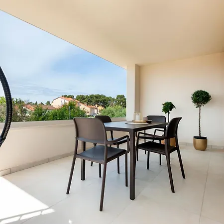 Salteria Iv Apartment